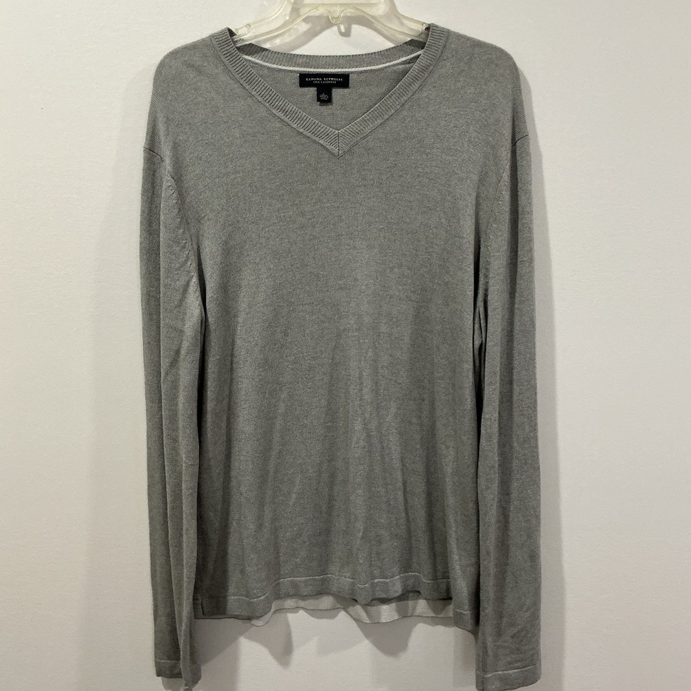 Banana Republic Mens Luxury Silk Cashmere Blend Sweater Size Large Gray Vneck